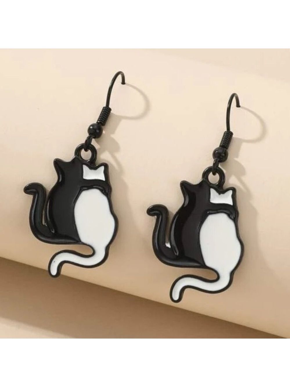 Friend in me cat friend dangle drop earrings NWT